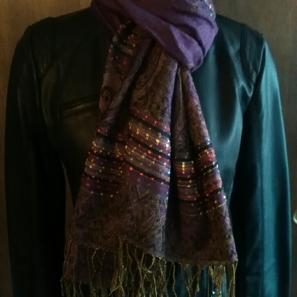 Gorgeous purple gold fringe scarf - Picture 1 of 5